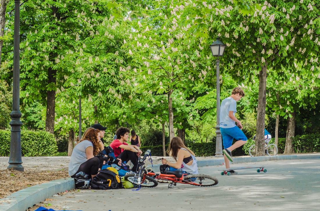 Actividades en un dia soledado en el Parque "El Retiro", fotografía de Geo Aragón (Siguiendo al Conejo Blanco)