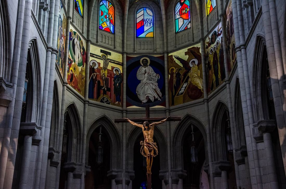 Catedral de Santa María la Real de la Almudena de Madrid, fotografía de Geo Aragón (Siguiendo al Conejo Blanco)