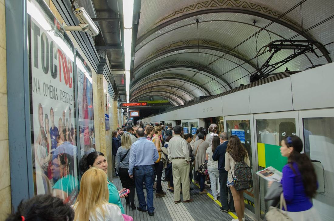 El metro de Barcelona, fotografía de Geo Aragón (Siguiendo al Conejo Blanco)