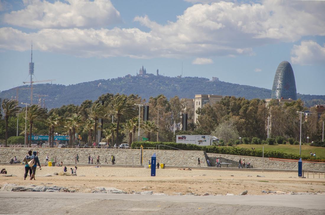 Las Playas de Barcelona, fotografía de Geo Aragón (Siguiendo al Conejo Blanco)
